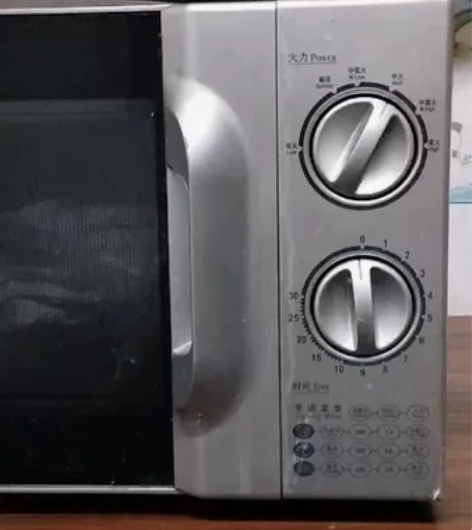 格兰仕  微波炉  功能正常，线是接的，不...
