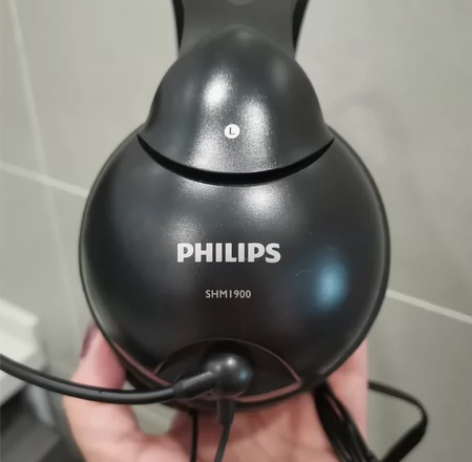 飞利浦耳机。 个人闲置飞利浦耳机，几乎全新...